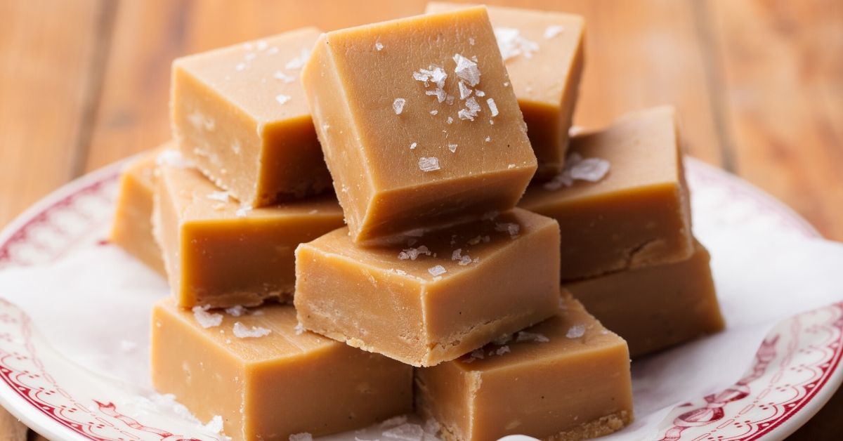 Microwave Peanut Butter Fudge 3 Ingredients - Insanely Good