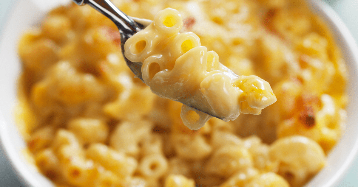 What to Serve with Mac and Cheese: 20+ Tasty Side Dishes