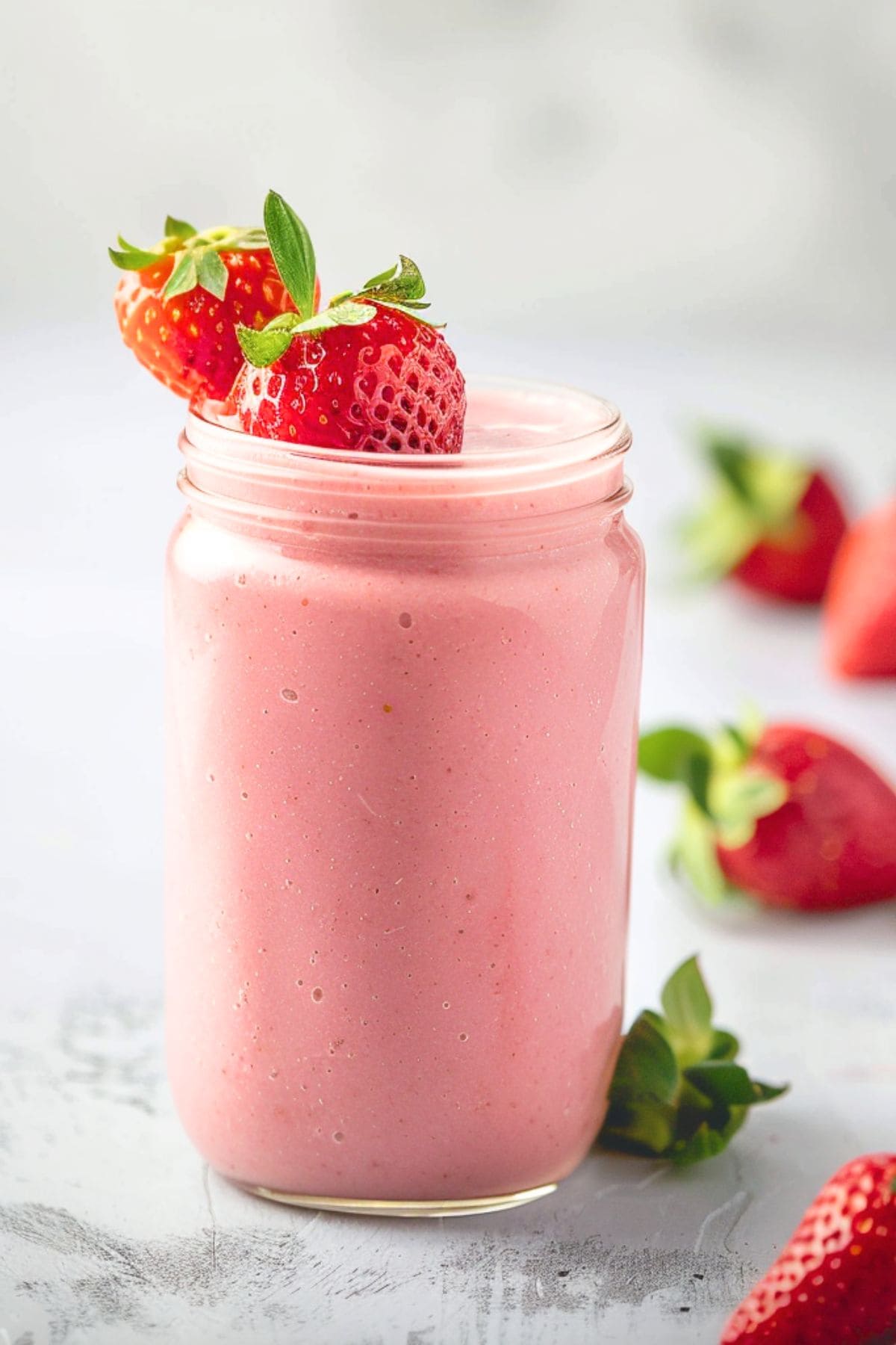Angel Food Copycat Smoothie in a Jar, Close-Up