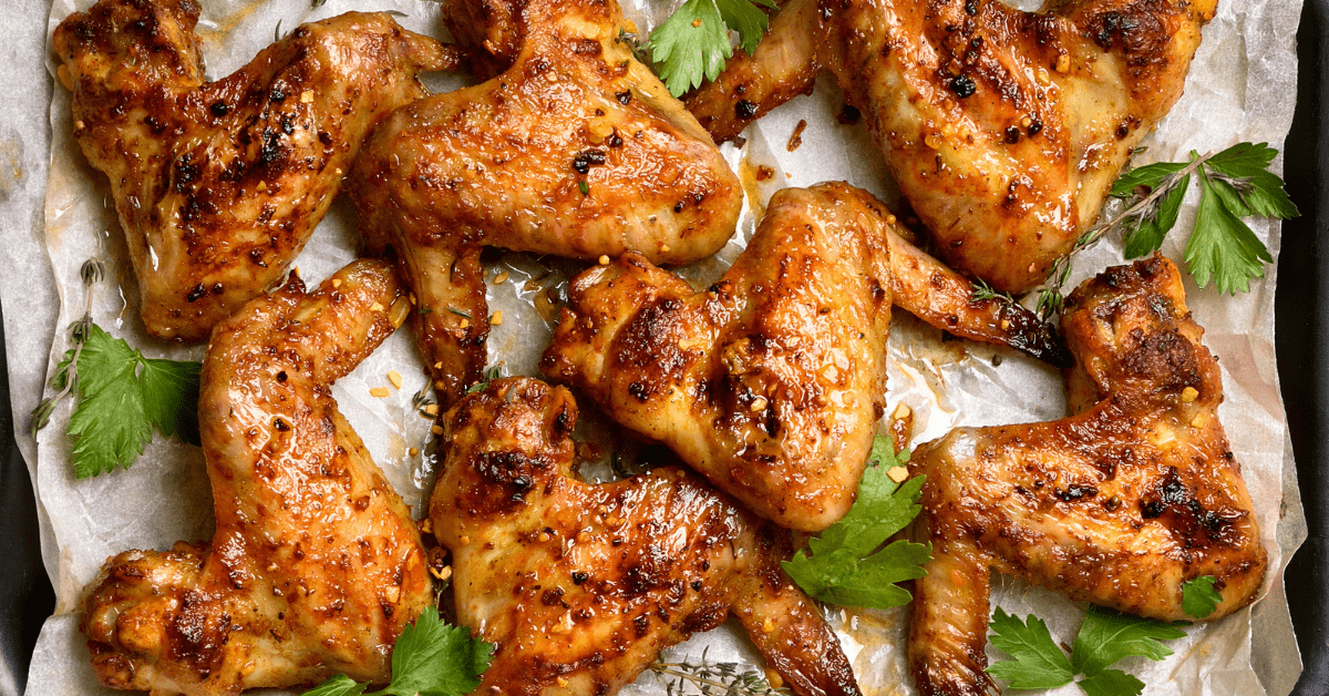 How To Reheat Chicken Wings (+ Stay Juicy and Delicious)