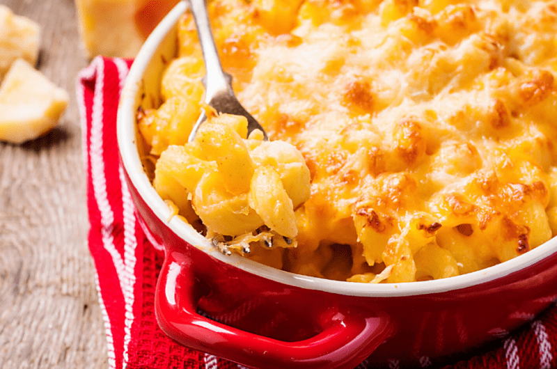 How to Reheat Mac and Cheese (4 Simple Ways)