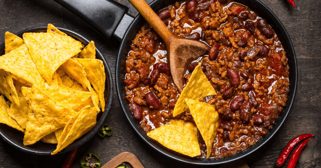 Chili Con Carne with Beans and Chips