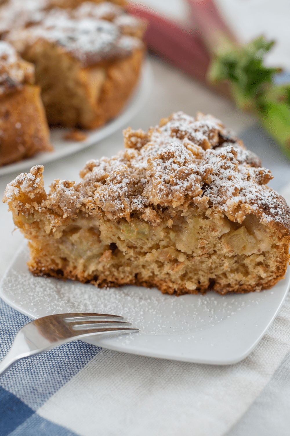 What Dessert Goes With Pizza (12 Perfect Pairings) Insanely Good