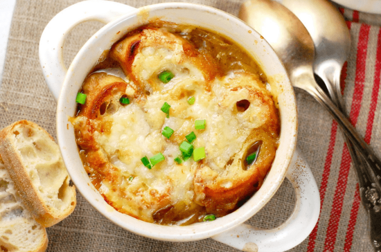 French Onion Soup With Cheese And Baguette 780x516 