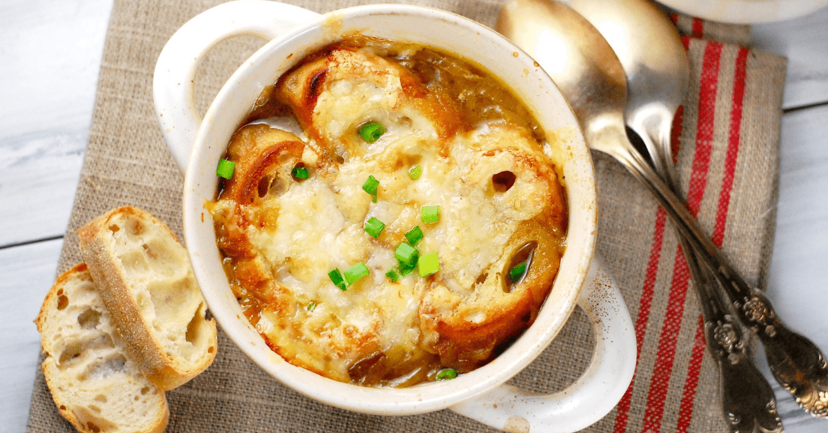 French Onion Soup with Cheese and Baguette