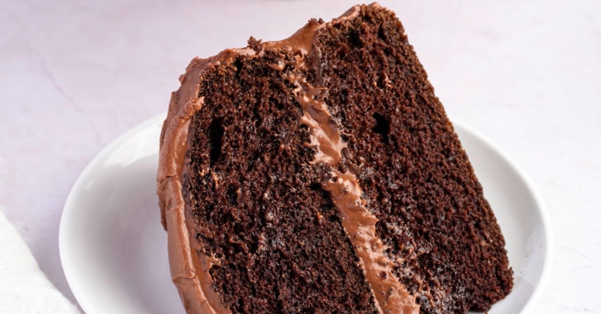 The BEST Chocolate Cake Recipe - Sugar Spun Run