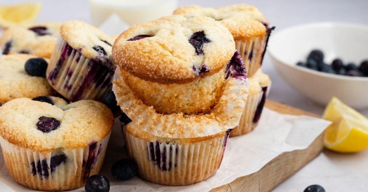 Soft and Fluffy Blueberry Muffins
