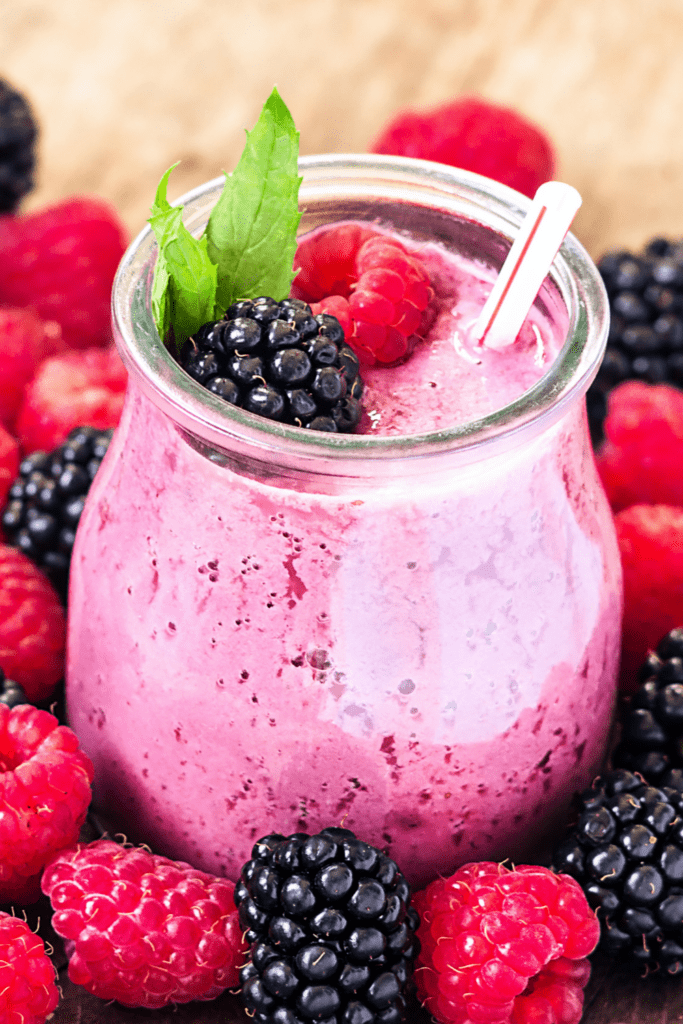 Berry Smoothies with Blackberries and Raspberries