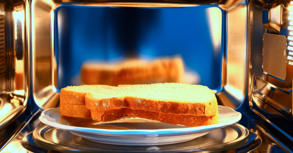 How to Reheat French Toast (4 Simple Ways) Insanely Good