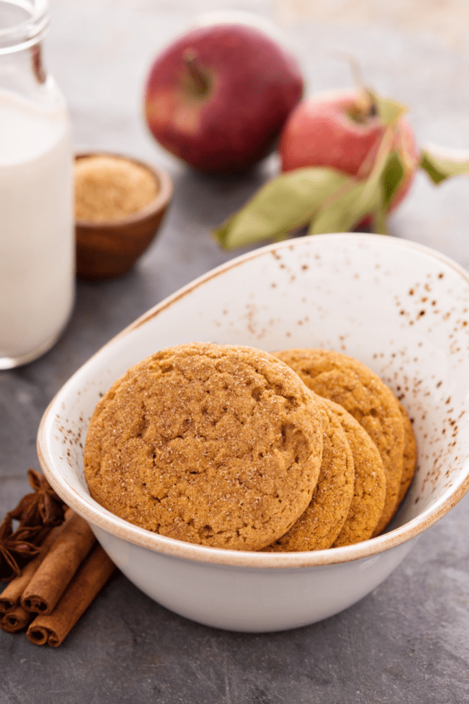 Cinnamon Applesauce Cookies with Milk