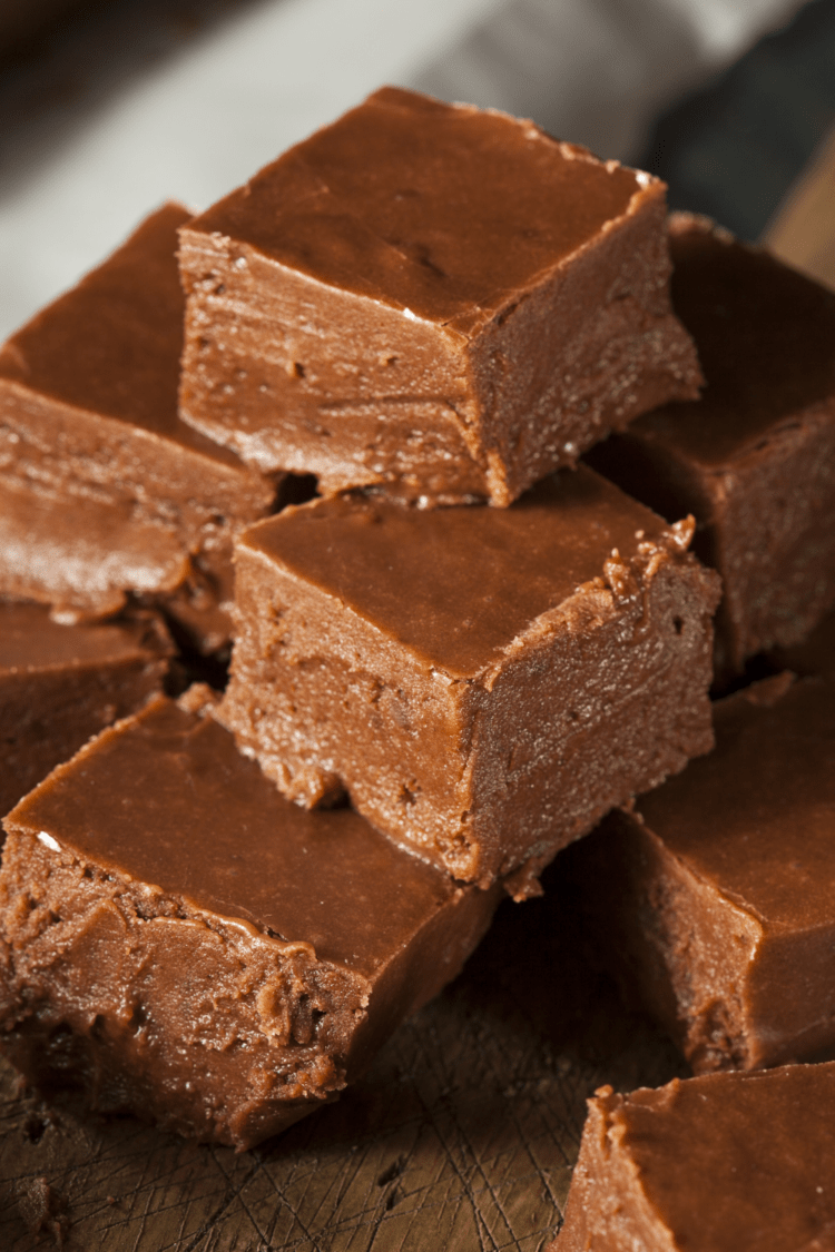 30 Easy Slow Cooker Desserts Insanely Good