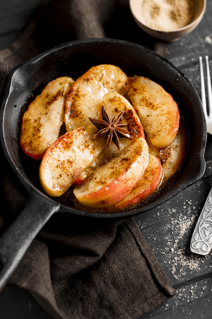 Baked apples with Cinnamon