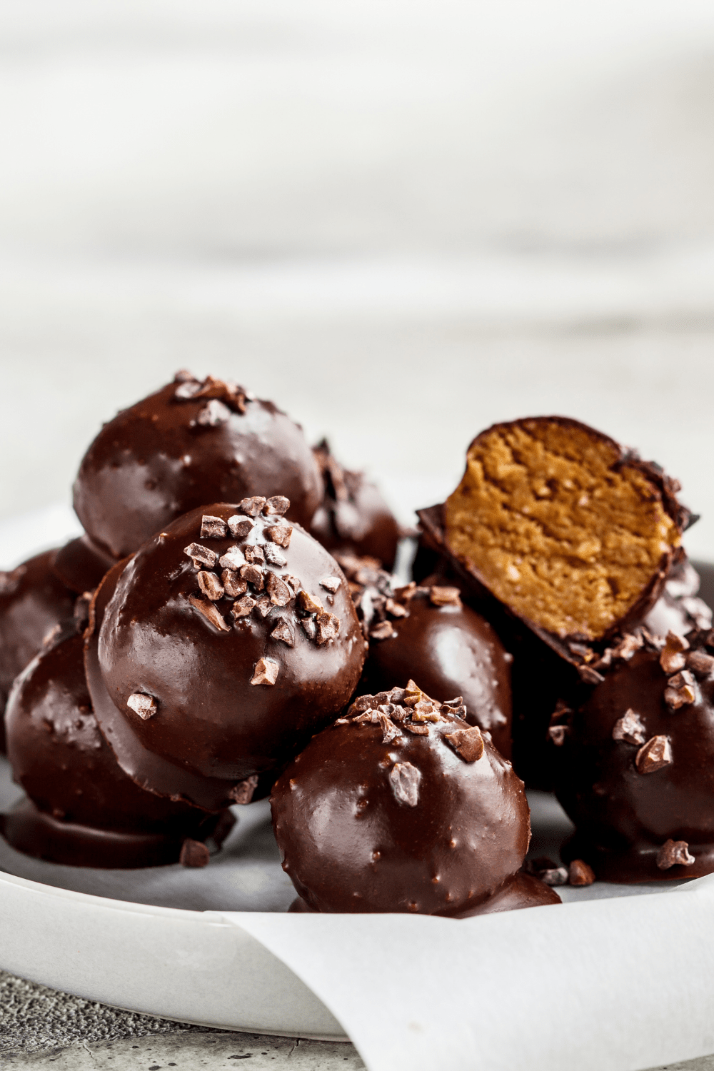 Old-Fashioned Peanut Butter Balls - Insanely Good