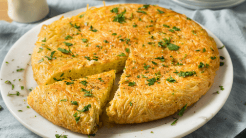 Spaghetti Omelette with Parsley