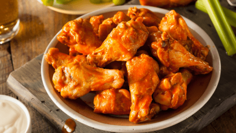 Spicy Buffalo Wings with Dip and Beer