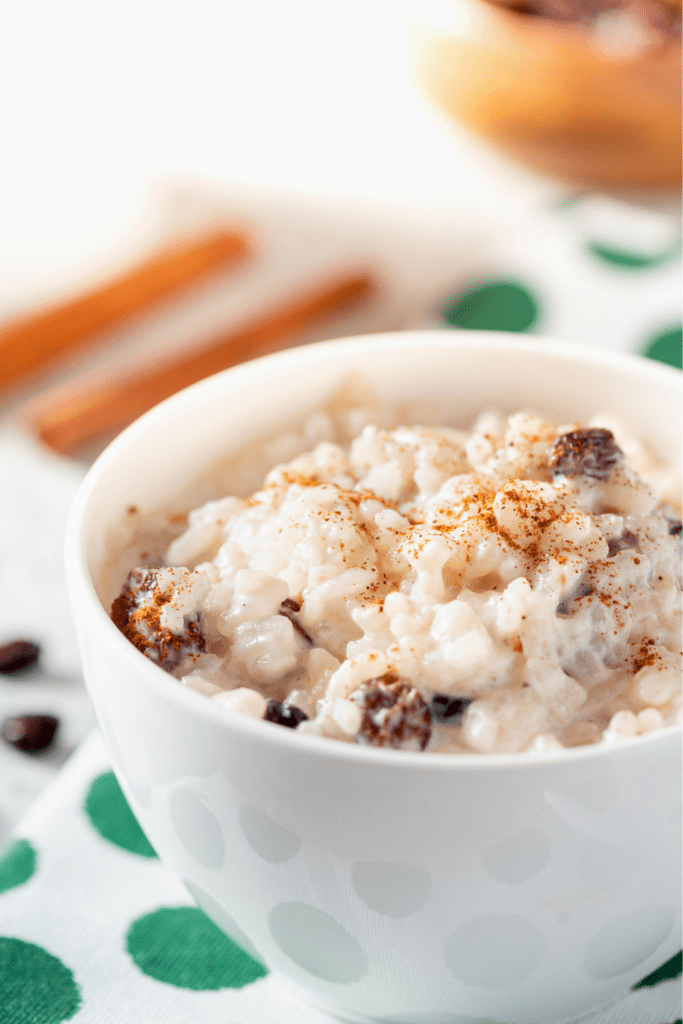 Rice Pudding with Cinnamon and Raisins