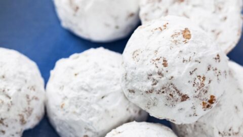 Homemade Eskimo Cookies with Powdered Sugar