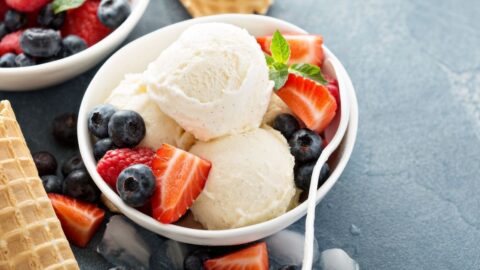 Vanilla Ice Cream with Fresh Fruits