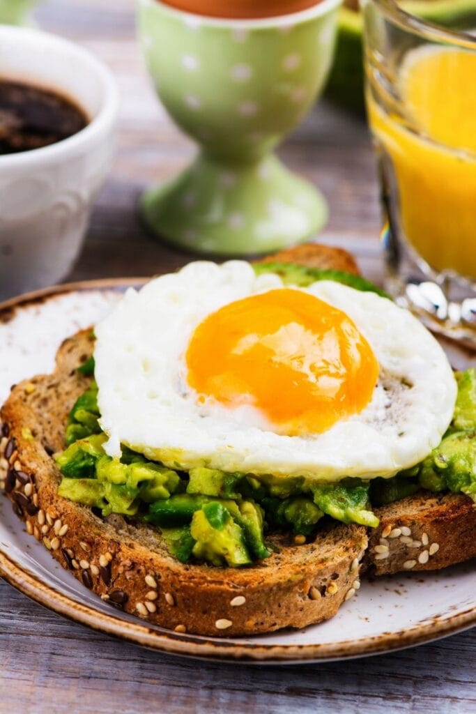 High-Protein Breakfasts featuring Avocado and Egg Toast