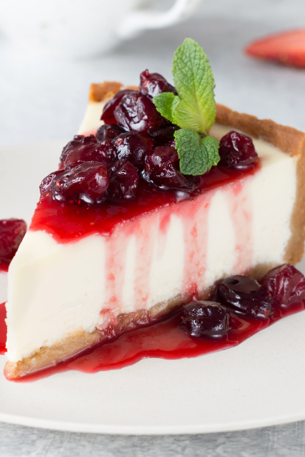 Cheesecake with Cranberry Sauce