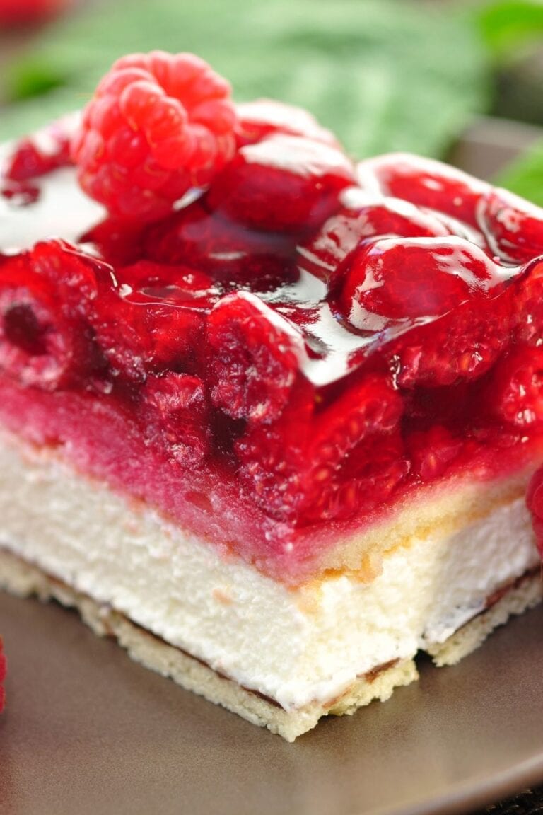 20 Red Desserts to Impress Guests - Insanely Good