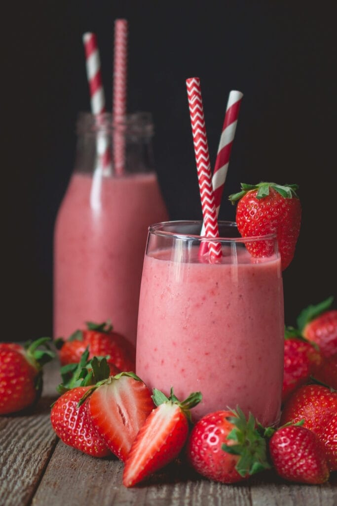 Strawberry Smoothie with Fresh Strawberries