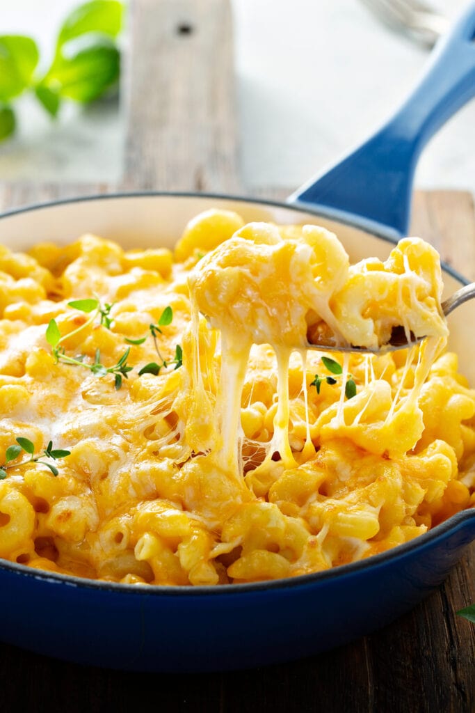Cheesy Baked Mac and Cheese