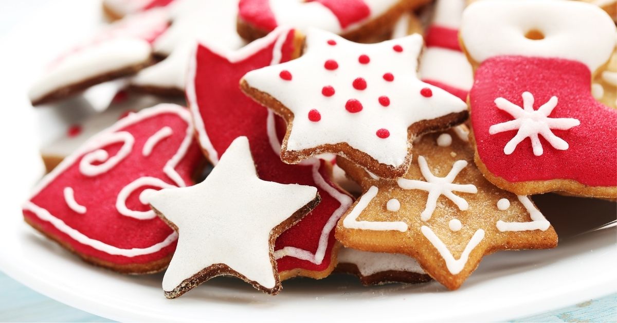 30 Christmas Snacks That Bring Holiday Cheer