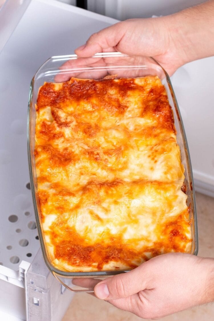 how-to-reheat-lasagna-4-easy-ways-insanely-good