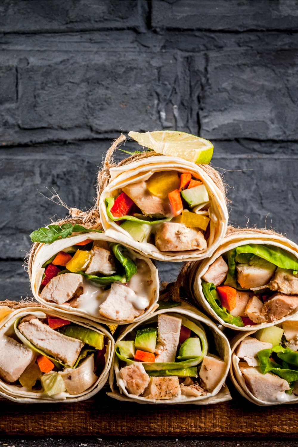 25 Healthy Chicken Wrap Recipes For Lunch or Dinner - Insanely Good