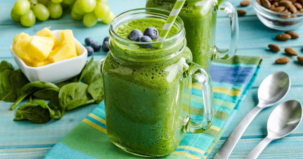 Homemade Green Spinach and Kale Smoothie with Blueberries