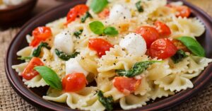 Homemade Pasta with Cherry Tomatoes and Cheese
