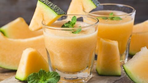 Refreshing Cantaloupe Juice