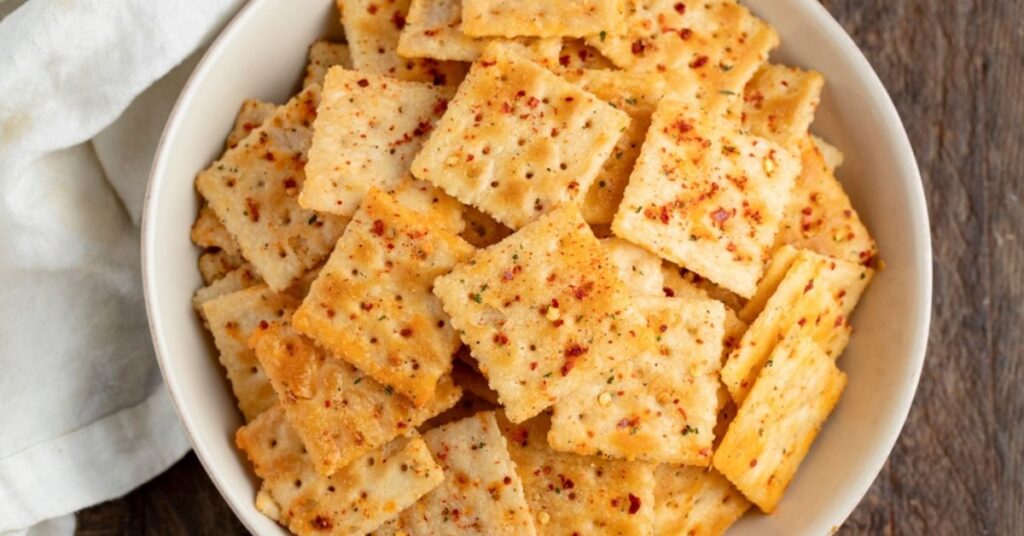 21 Best Recipes with Saltine Crackers - Insanely Good