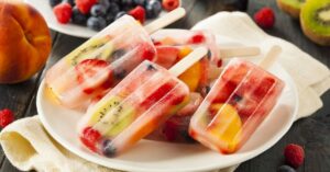 Refreshing Fruit Berry Popsicles with Fresh Berries