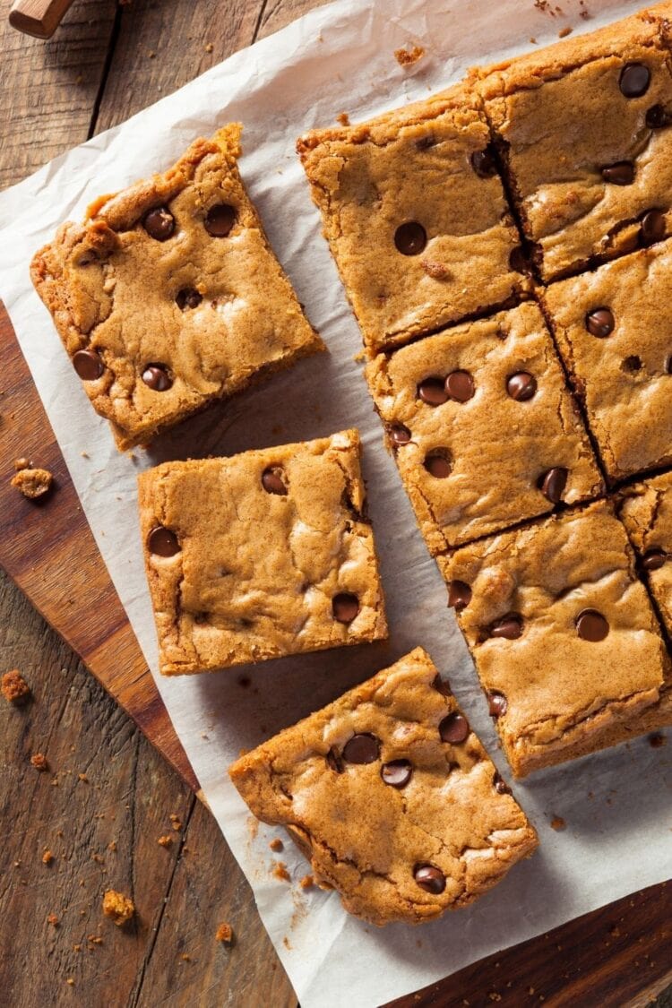 30 Easy Chocolate Chip Desserts Insanely Good