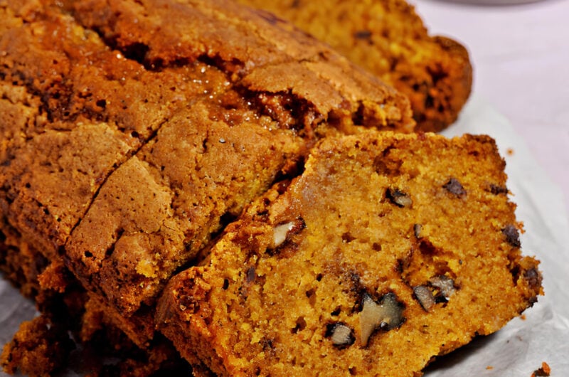 Pumpkin Chocolate Chip Bread 