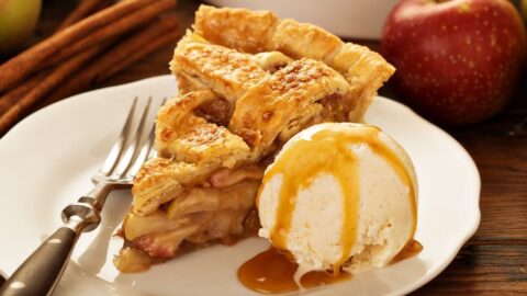 Sweet Apple Pie with Ice Cream