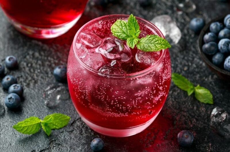 17 Best Blueberry Cocktails