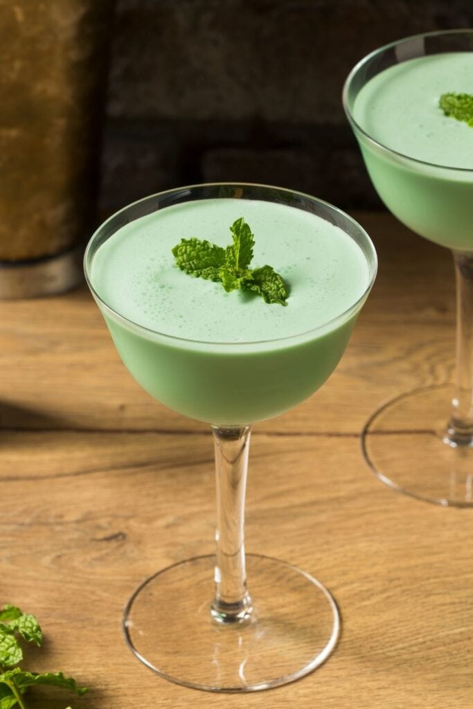 Frozen Mint Grasshopper Cocktail in a Wine Glass