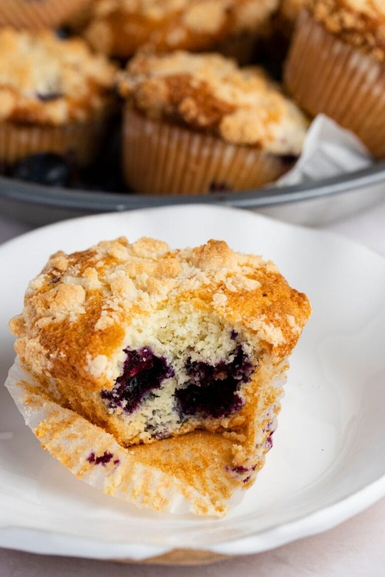 To Die For Blueberry Muffins - Insanely Good