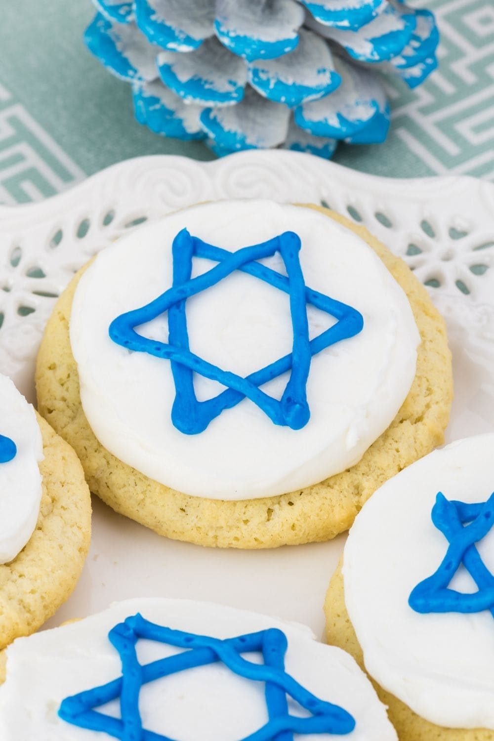 15 Traditional Hanukkah Cookies - Insanely Good