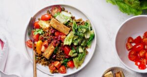 Homemade Lentil Salad with Fried Cheese and Vegetables