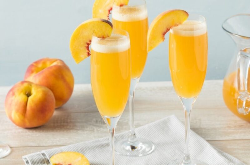 23 Classic Champagne Cocktails