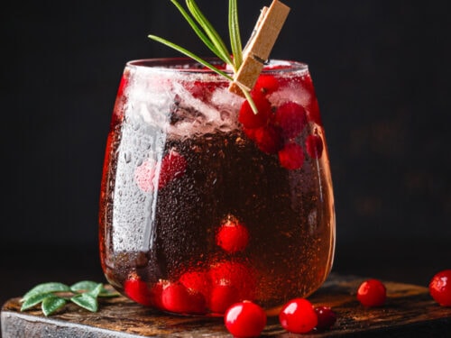 Frosty's Secret Santa Soirée, Festive cocktail with cranberry