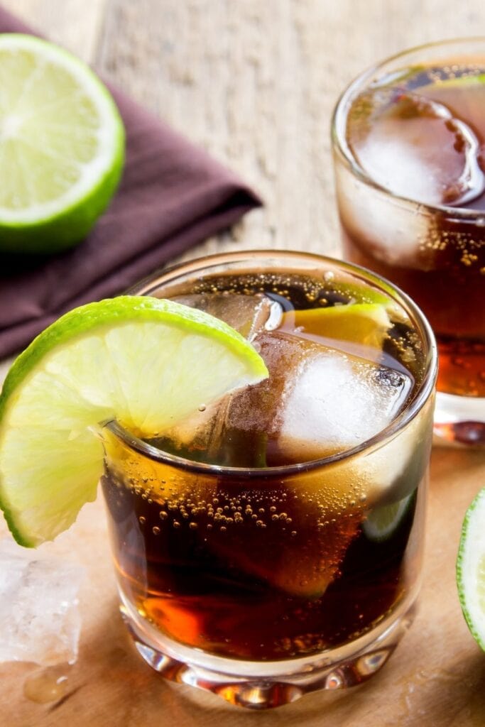 Refreshing Cuba Libre Cocktail with Licor 43
