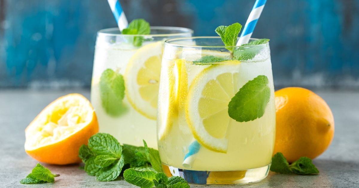 Refreshing Limoncello Mojito Cocktails with Fresh Lemons