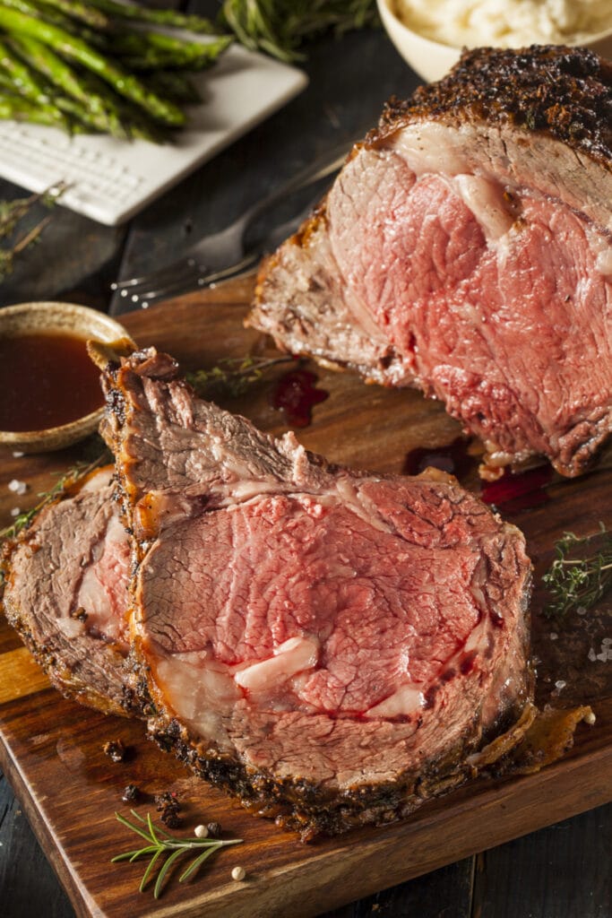 Roasted Prime Rib with Sauce
