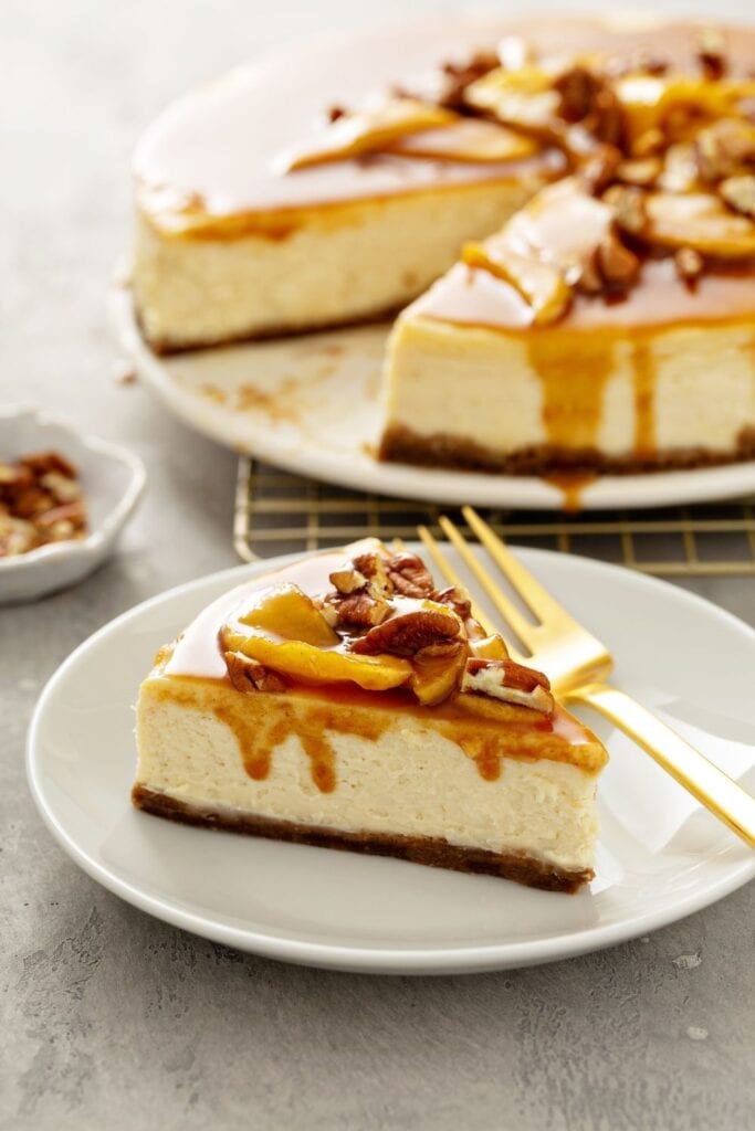 Apple Caramel Cheesecake with Pecan Nuts
