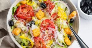 Fresh and Flavorful Olive Garden Salad with Salad Dressing